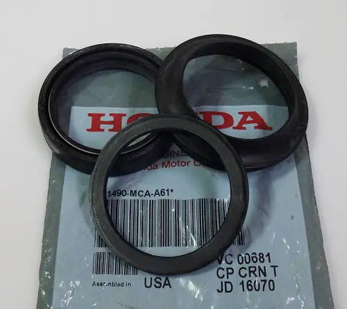 Honda Front Fork Seal Set - Powersports Gear Dealer & Accessories | Banner Rec Online Shop
